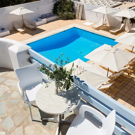 Irena Bianca Naousa (Paros)
