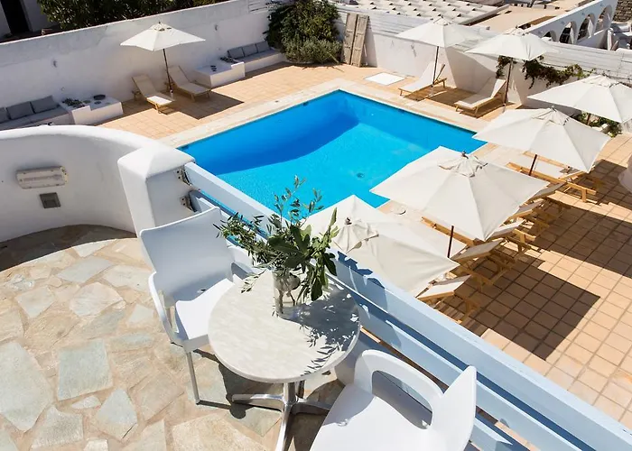 Irena Bianca Naousa (Paros)